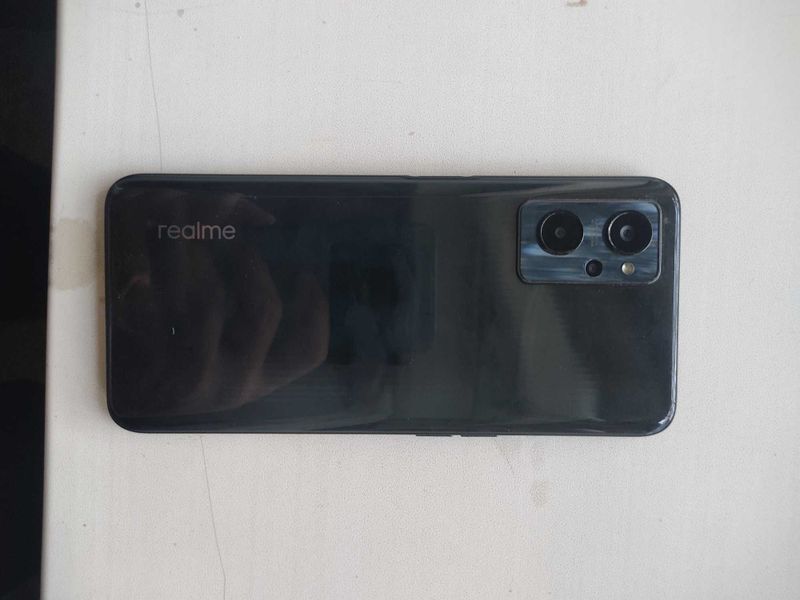 Продается б/у телефон Realmi 9i Продается б/у телефон Realmi 9i