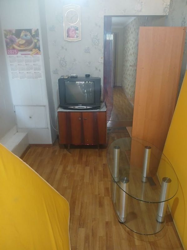 Сдам 1 комнатную квартиру на Куйлюк-3 (бывшее общежитие). Дешево. Сдам 1 комнатную квартиру на Куйлюк-3 (бывшее общежитие). Дешево.