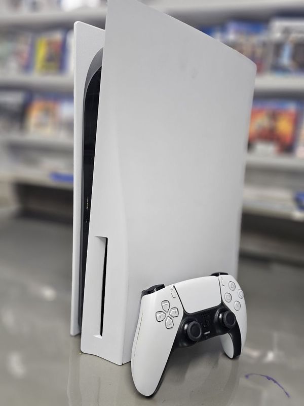 Продается игровой консол Sony Playstation 5 с дисководом