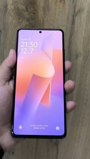 Продам Redmi note 12 pro+ 5g в идеальном состояние память 256/8+8