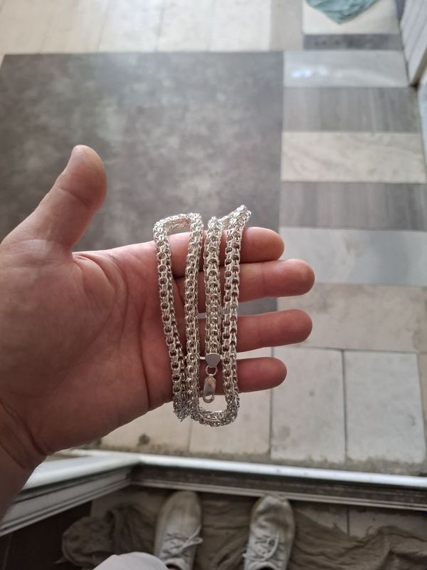 Продам серебро цепь 86грамм 60см 925 проба Продам серебро цепь 86грамм 60см 925 проба