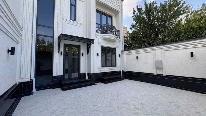 Продается 3х уровненный новый Евродом На Циолковской Продается 3х уровненный новый Евродом На Циолковской