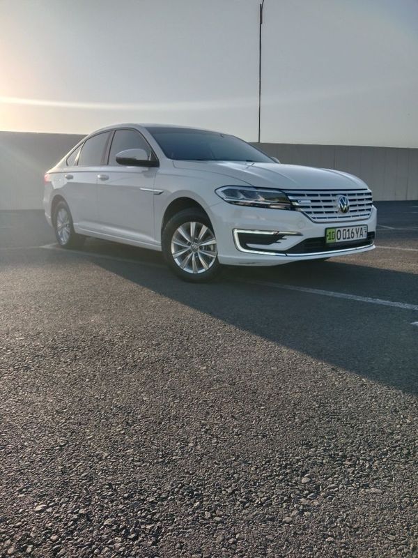 Продаётся Volkswagen e-Lavida 2022 года Продаётся Volkswagen e-Lavida 2022 года