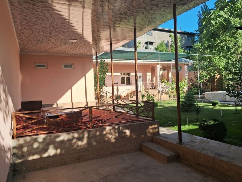 Dacha Oqtosh (Дача Октош) Dacha Oqtosh (Дача Октош)