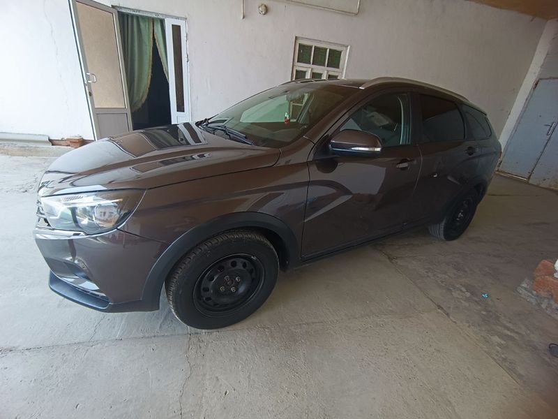 Lada vesta sotiladi Lada vesta sotiladi
