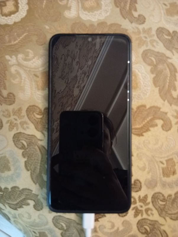 Telefon sotiladi
