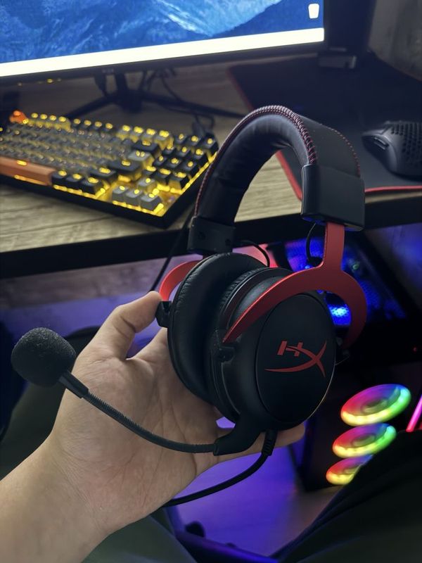HyperX мышка и наушники HyperX мышка и наушники