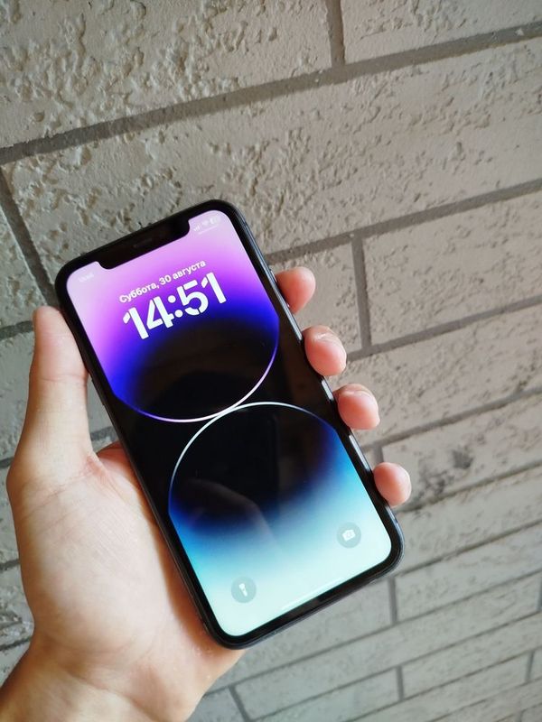 Iphone 11 srochna sotiladi
