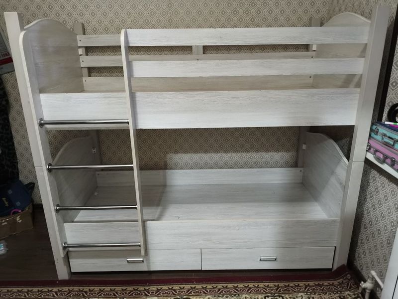 2 этажный кровать для детей срочно продается 2 этажный кровать для детей срочно продается