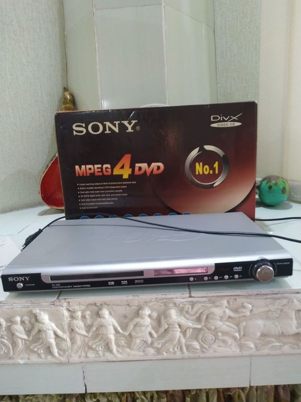 DVD проигрыватель, требует ремонта DVD проигрыватель, требует ремонта