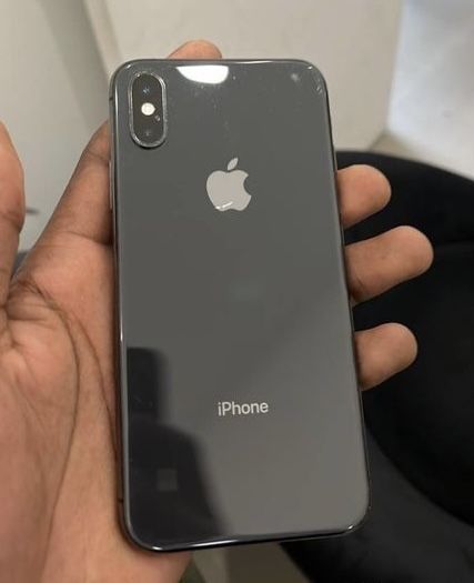 iPhone XS LL/A 64GB Black iPhone XS LL/A 64GB Black
