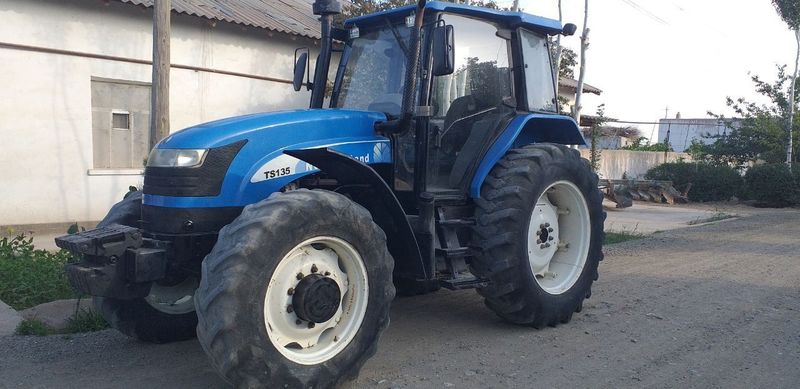 New hollan Ts 135 Матор каробка сотилади