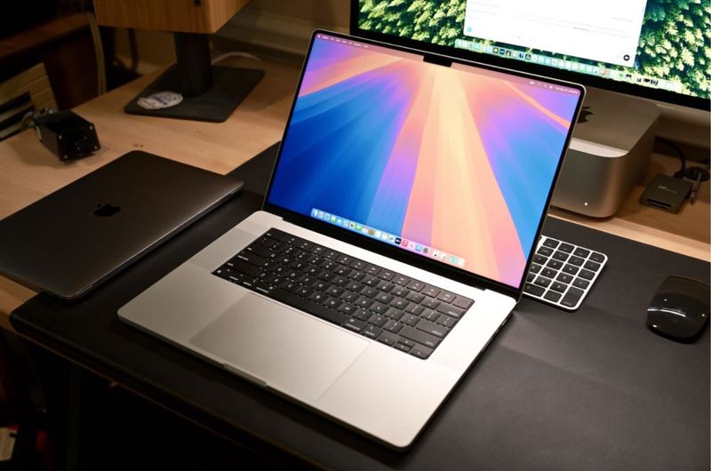 MacBook Pro M2 Max