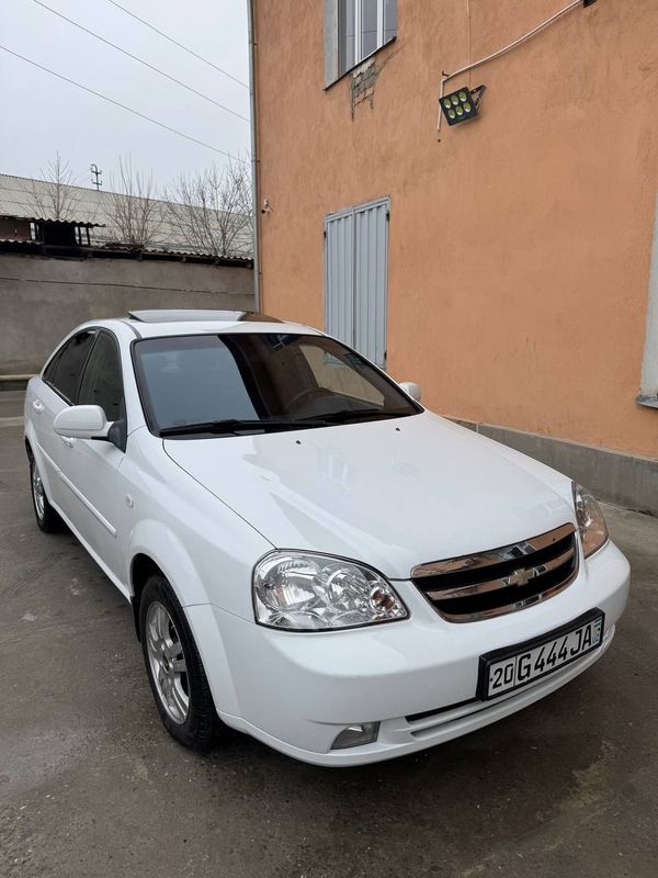 LACETTI 2010 sotiladi