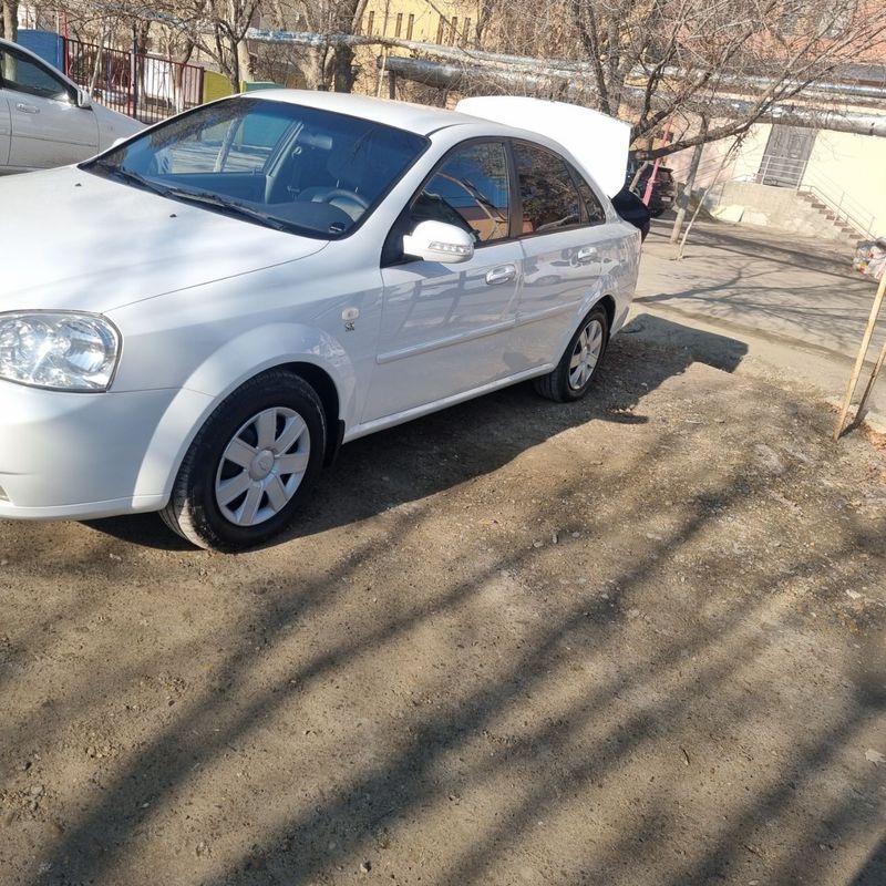 Lacetti 1.8 polniy radnoy