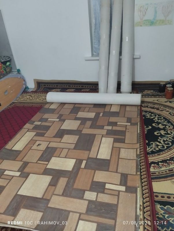 linoleum sotiladi Y
