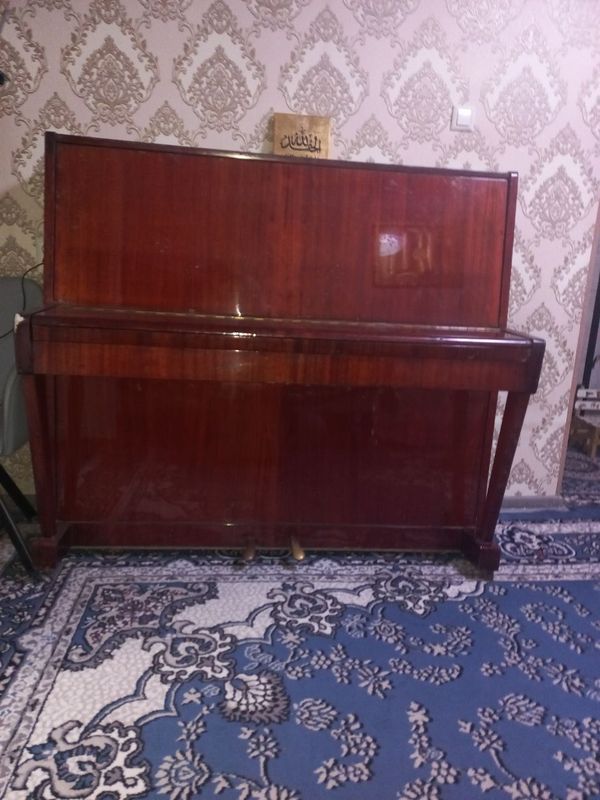 Pianino sotiladi Pianino sotiladi