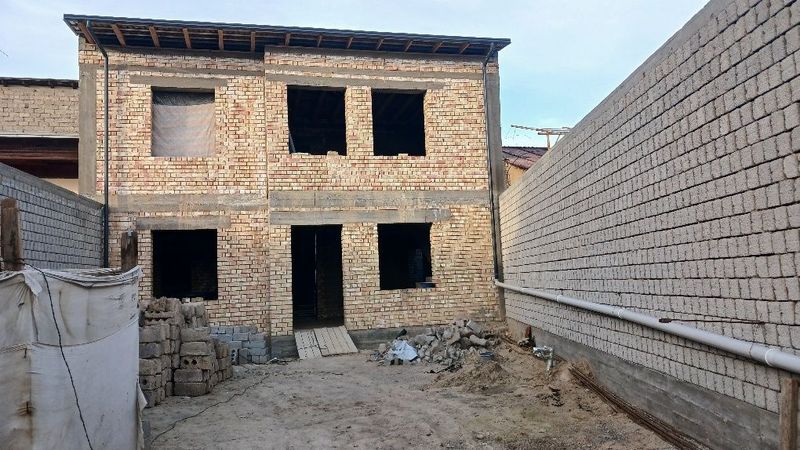Ховли сотилади 3,3сот.(коробка) Ховли сотилади 3,3сот.(коробка)