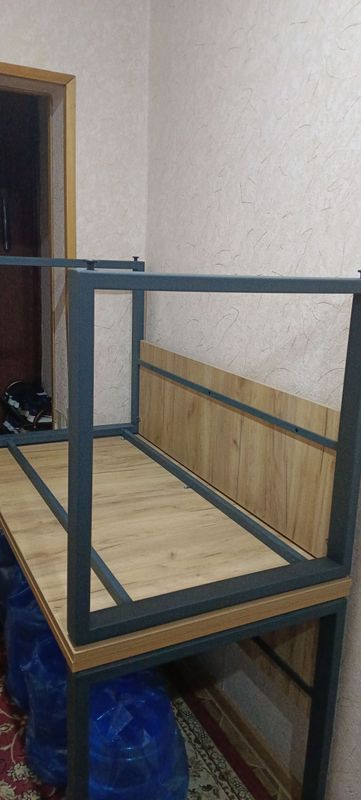 стол лофт новый подойдёт для офиса для уроки