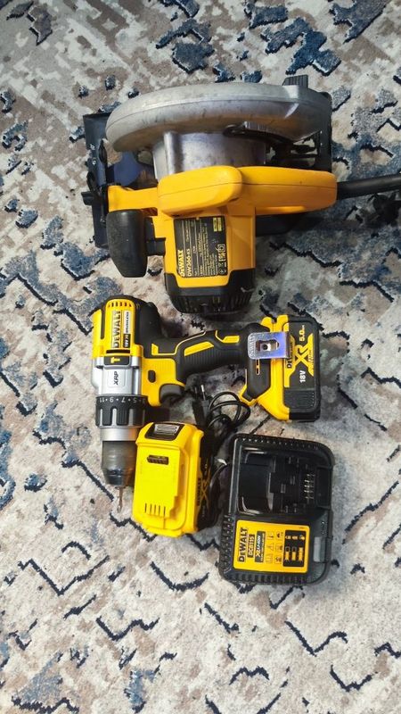 Шуруповёрт DEWALT DCD996