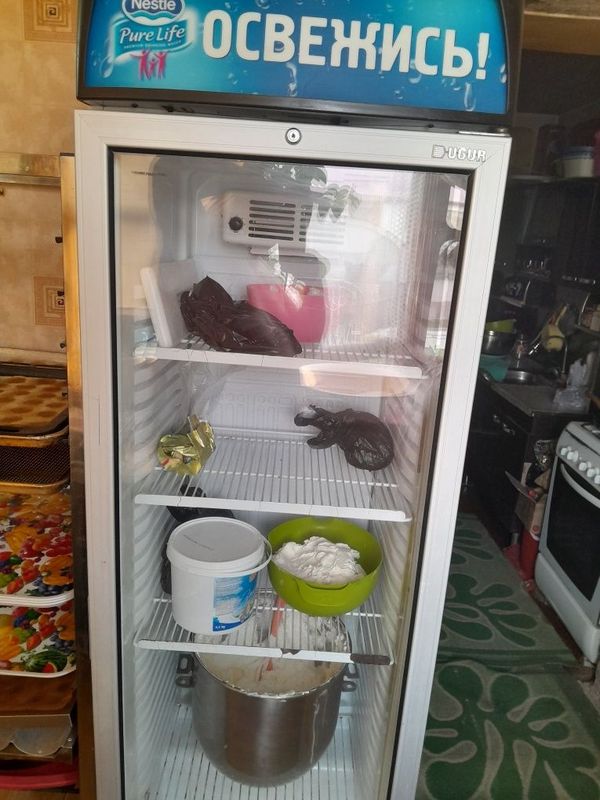 Срочно продается витрина холодильник в отличном состоянии Турция Срочно продается витрина холодильник в отличном состоянии Турция