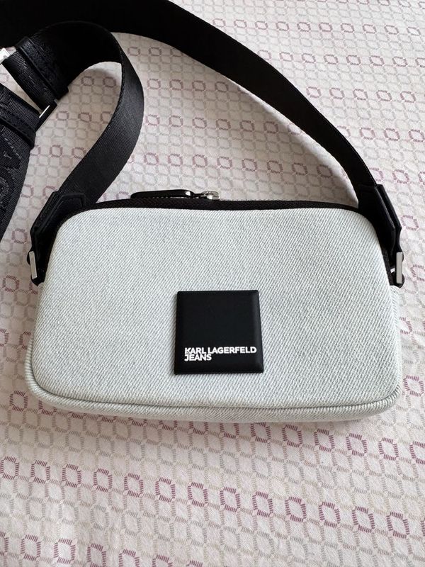 Продам оригинальную модную сумку от мирового бренда Karl Lagerfeld Продам оригинальную модную сумку от мирового бренда Karl Lagerfeld