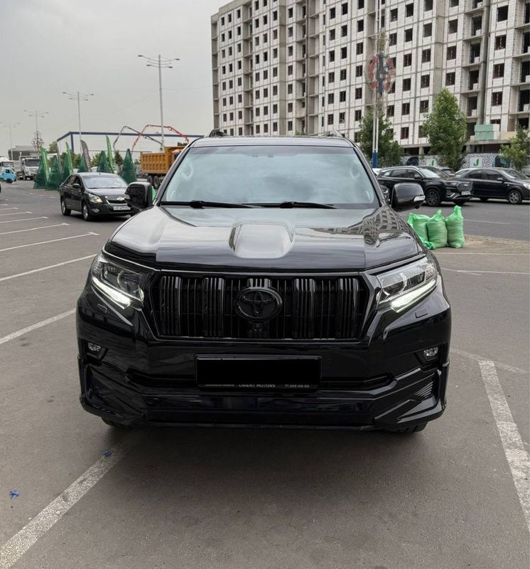 Toyota prado 150. 4L 2018 yil toza Toyota prado 150. 4L 2018 yil toza