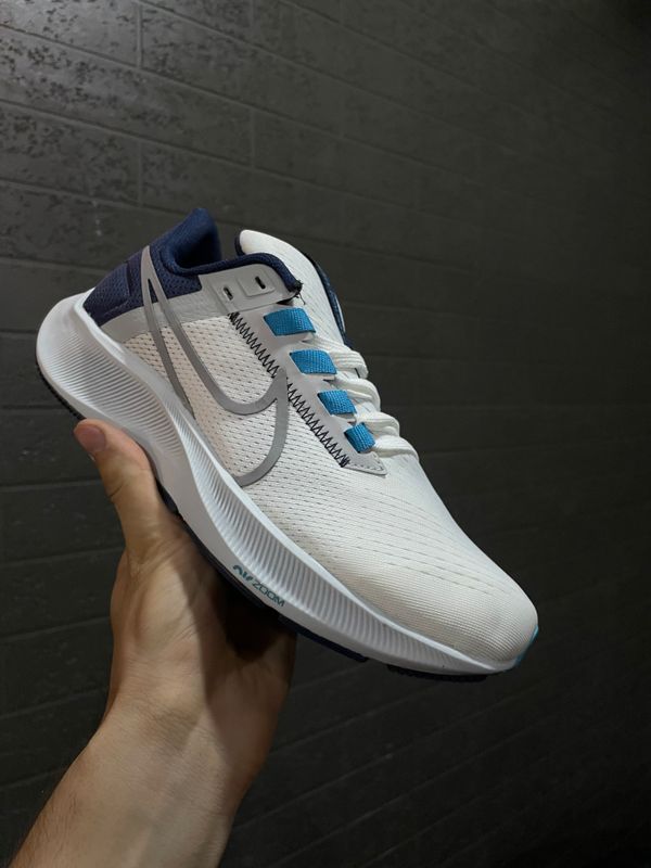 Кроссовки от Nike новый