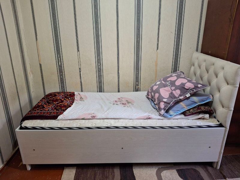 Кровать, Срочно продается по низкий цене, Кравать односпальная