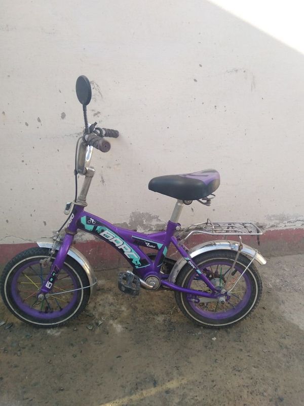 Velosiped sotiladi Velosiped sotiladi