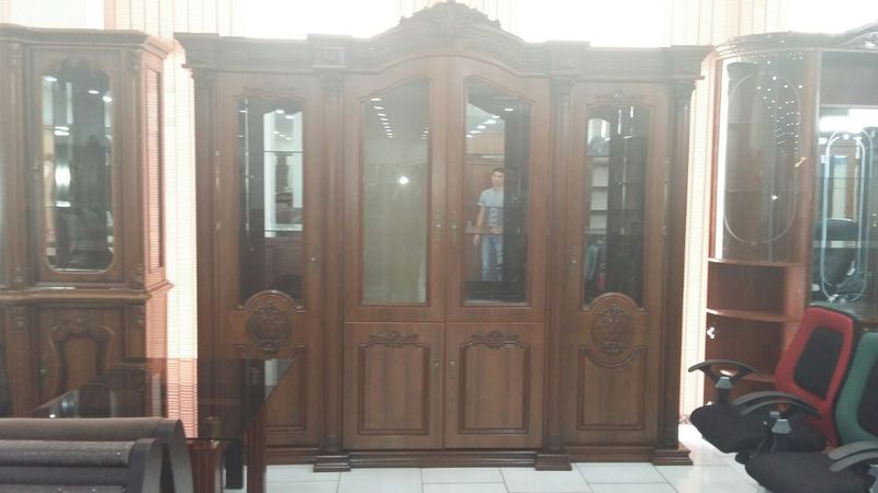 Zal uchun mebel. Zal uchun mebel.