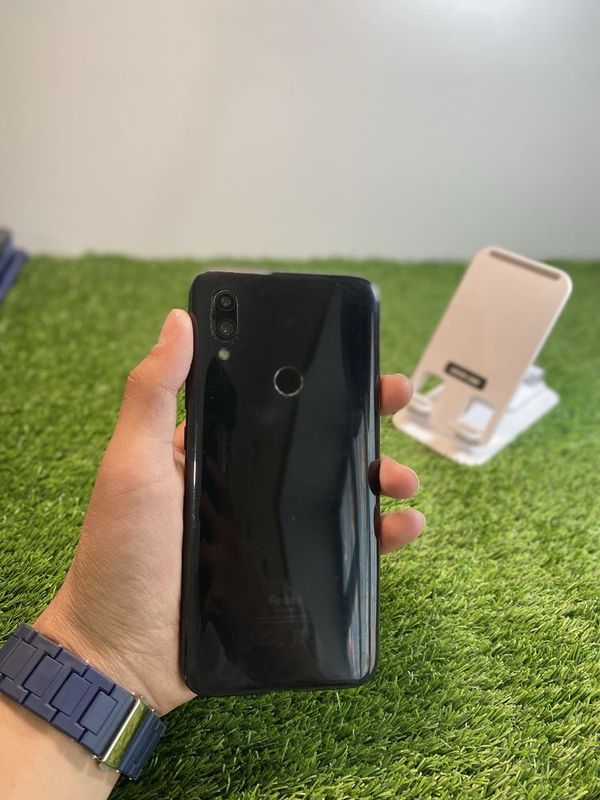 Redmi 7 sotiladi