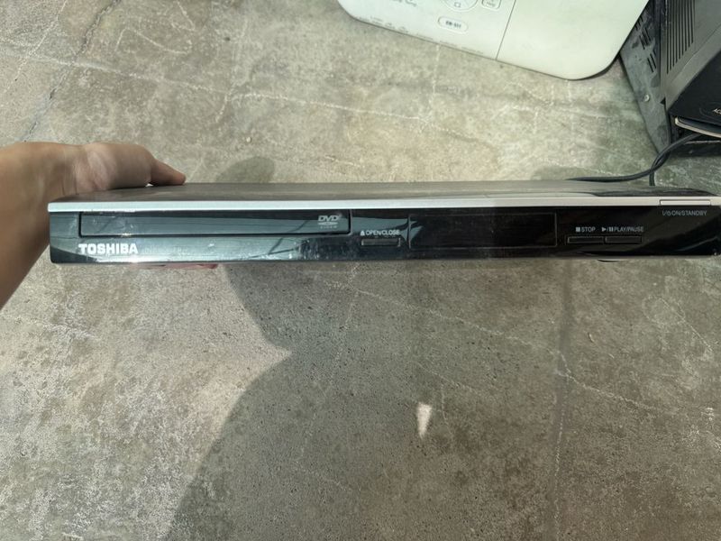 Продаю Дивиди Toshiba Продаю Дивиди Toshiba