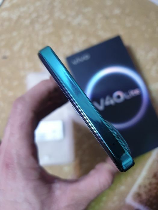 Vivo V40 Lite xotra 8+8.256gb Fulkamplik pachti yengi tel