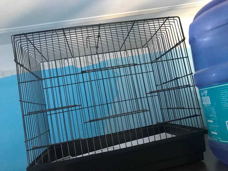 Продам клетку большую Продам клетку большую