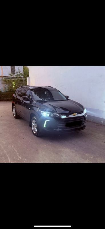 Treker ls 1-poz 2023 qora 37000km Treker ls 1-poz 2023 qora 37000km