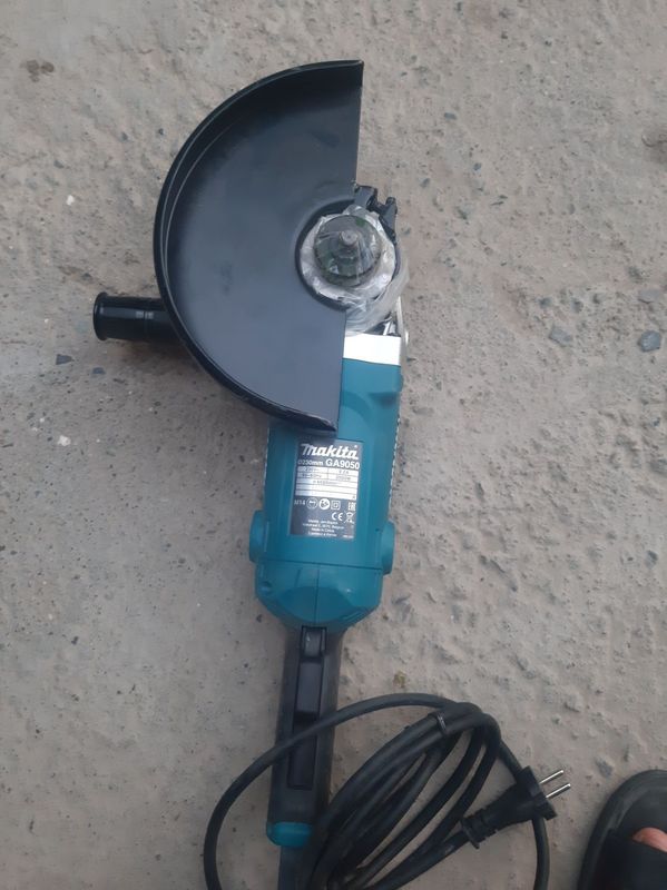 Makita GA9050 bolgarka Makita GA9050 bolgarka