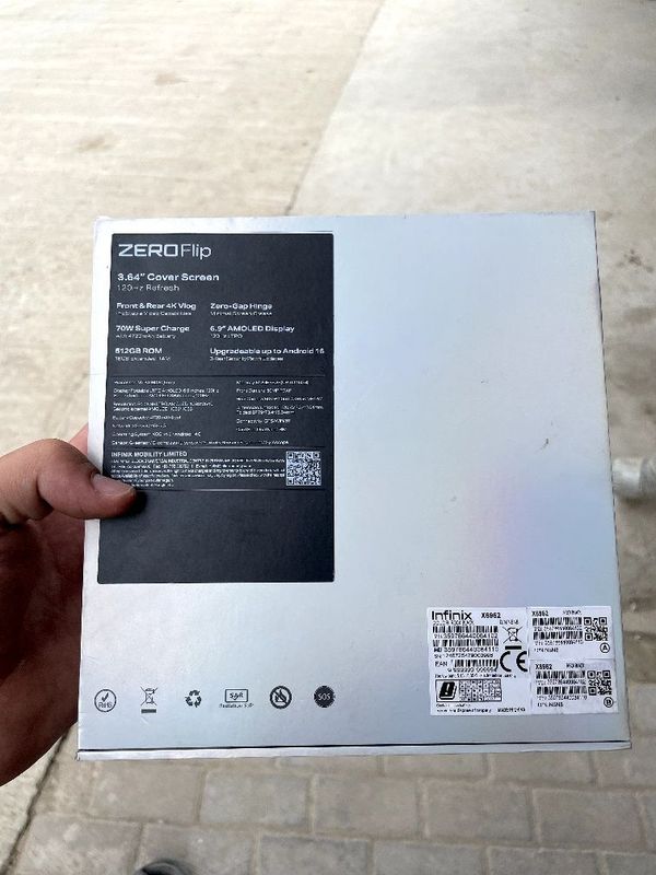 Infinix zero flip Infinix zero flip