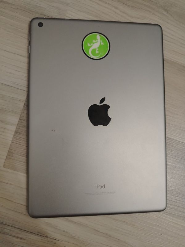 Ipad 5 a1822 нерабочий Ipad 5 a1822 нерабочий