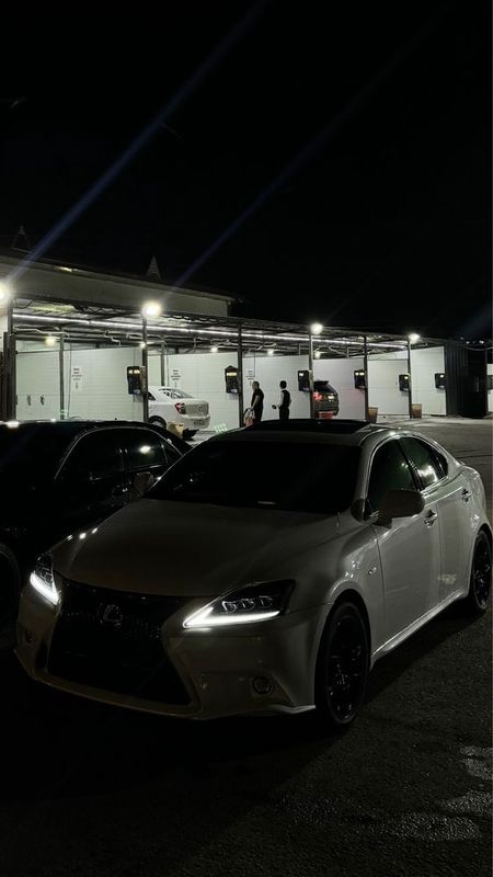 Продам Lexus is300 Продам Lexus is300