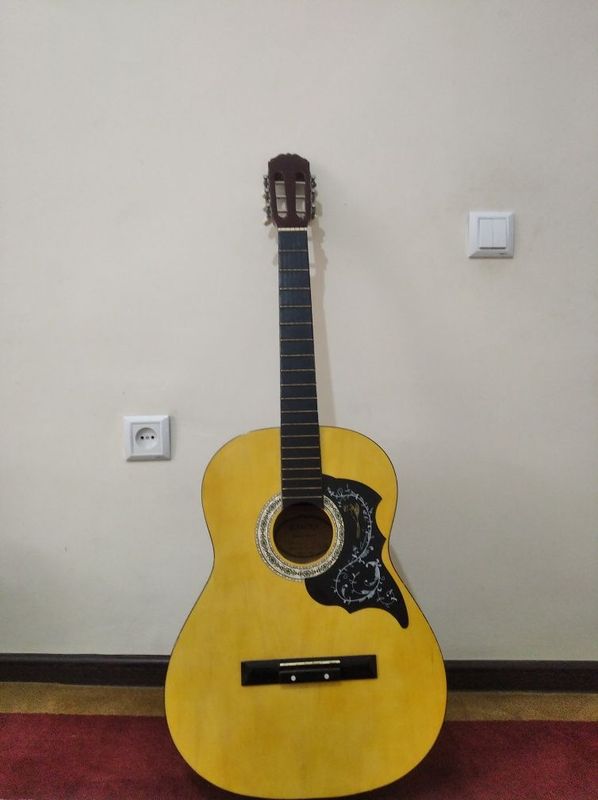 Classic gitara razmer 39