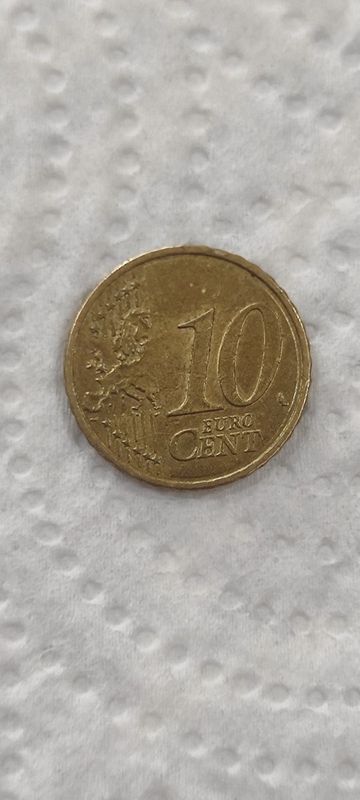 Продам монеты можете позванит Продам монеты можете позванит