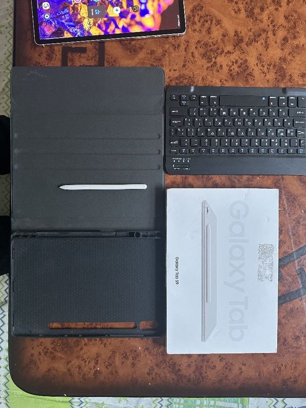 Tab s9 WIFI 12/256gb lik KAMI YO'Q OBMEN YO'Q Tab s9 WIFI 12/256gb lik KAMI YO'Q OBMEN YO'Q