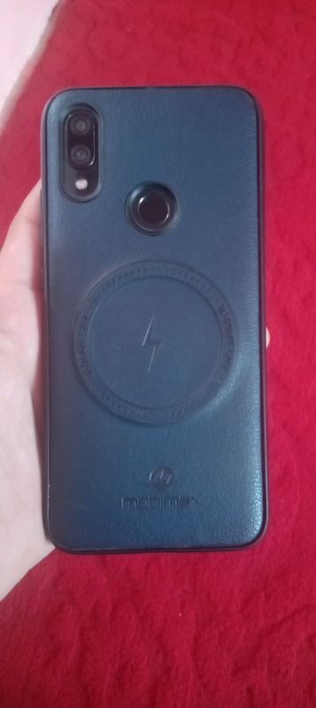Redmi 7 sotiladi narxi atiga 400ming soʻm kami yoq Redmi 7 sotiladi narxi atiga 400ming soʻm kami yoq