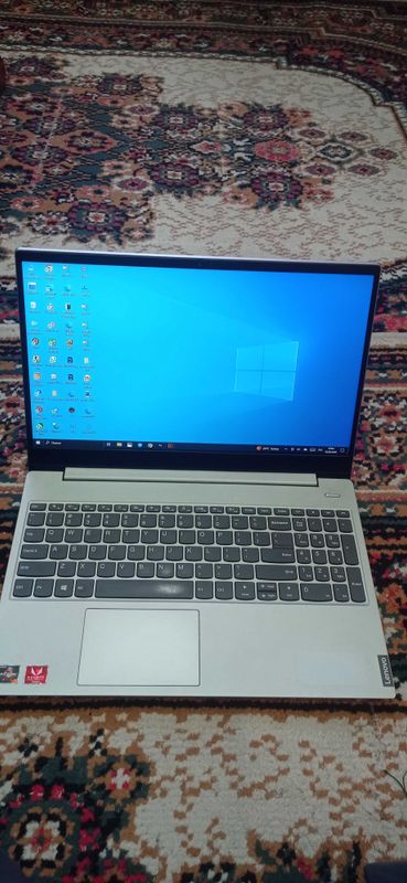 Lenovo Ryzen 5 sotiladi varyantgayam kelishamiz