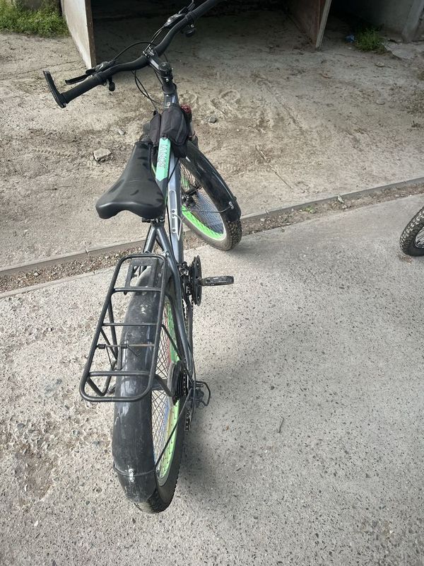 Velosiped sotiladi Velosiped sotiladi