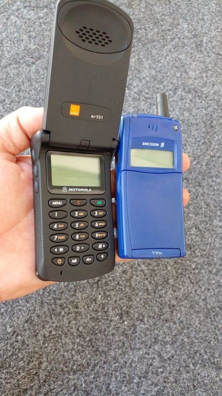 Motorola star tac Ericsson T10s sotladi Motorola star tac Ericsson T10s sotladi