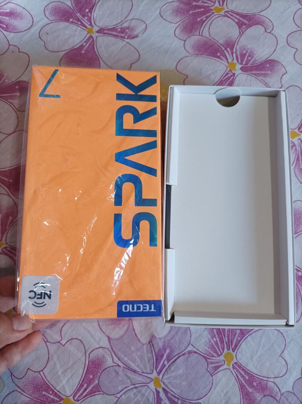 Smartfon TECNO SPARK7 8/32 (KF6M) Green