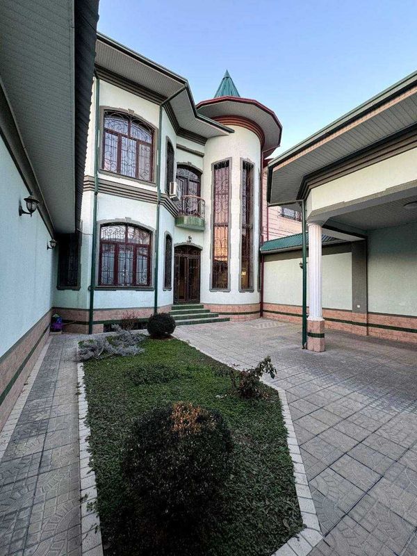 ул. Хирмонтепа Никитина 2.1 соток 184м2 ул. Хирмонтепа Никитина 2.1 соток 184м2