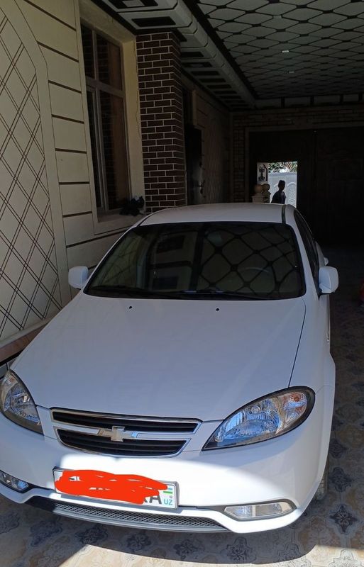 Chevrolet lacetti sotiladi Chevrolet lacetti sotiladi